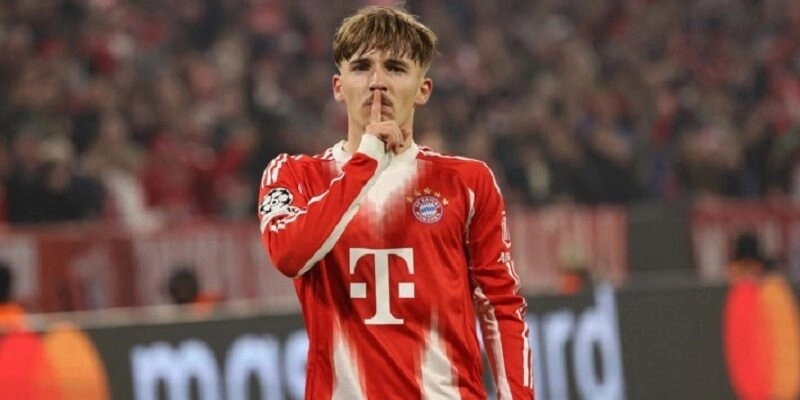 Thần đồng Lennart Karl đã được nhận danh hiệu cầu thủ xuất sắc nhất trận 